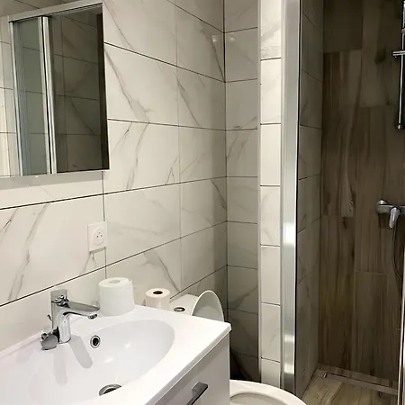 Apartmán 2br 2 Bathroom Geneva Tram 17